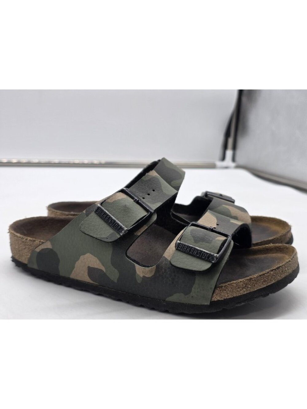 Birkenstock Arizona Sandals Shoes boys Size 33 Green Camo Double Strap Damage